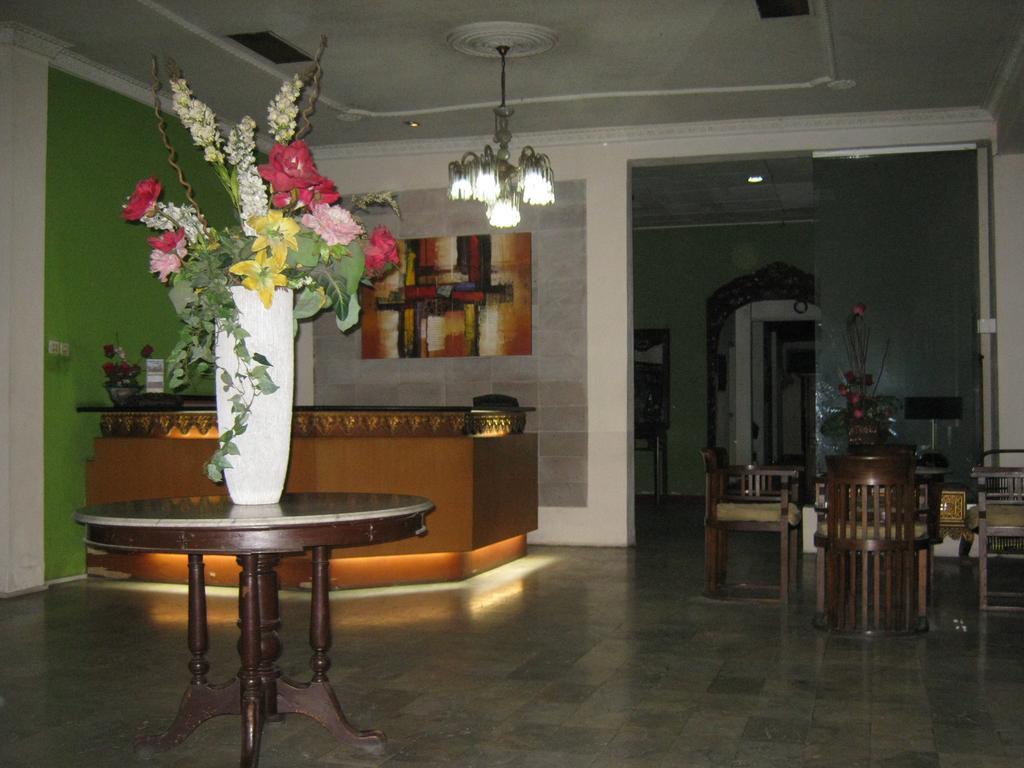 Le Paradis Hotel ปาเลมบัง ภายนอก รูปภาพ