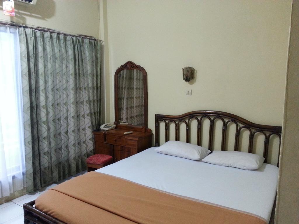 Le Paradis Hotel ปาเลมบัง ภายนอก รูปภาพ